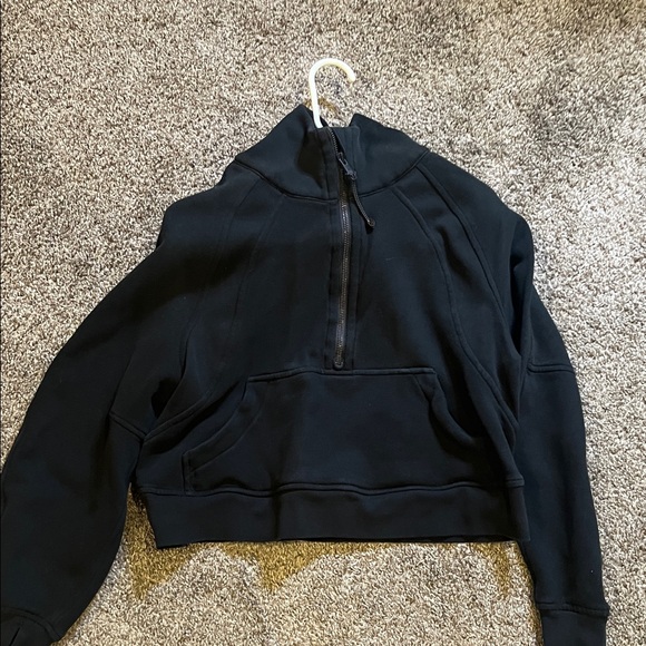 lululemon athletica Black Crop Top - Picture 1 of 2